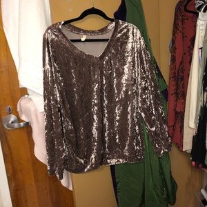 Velvet long sleeve blouse